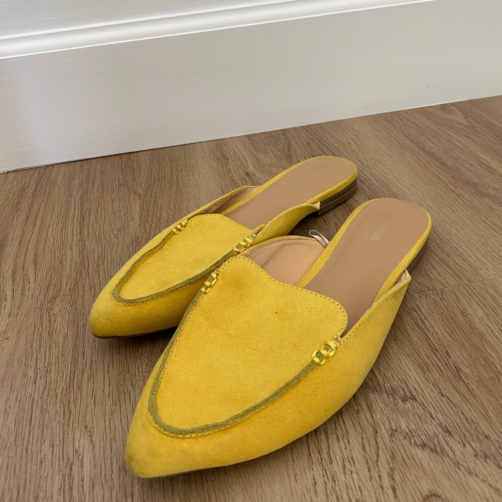 Express Yellow Slides